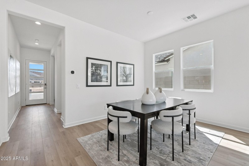 Casual Dining Area