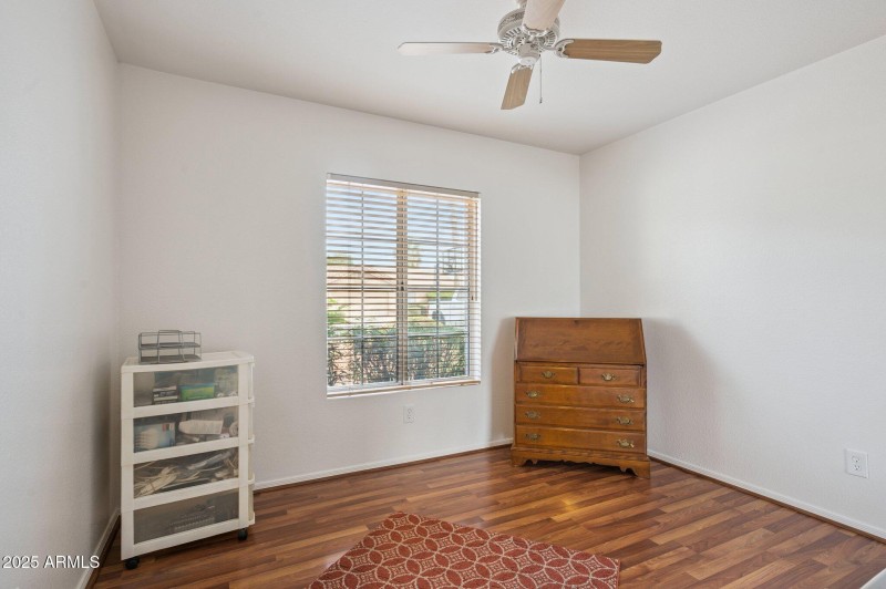 17-web-or-mls-1231-e-douglas-ave