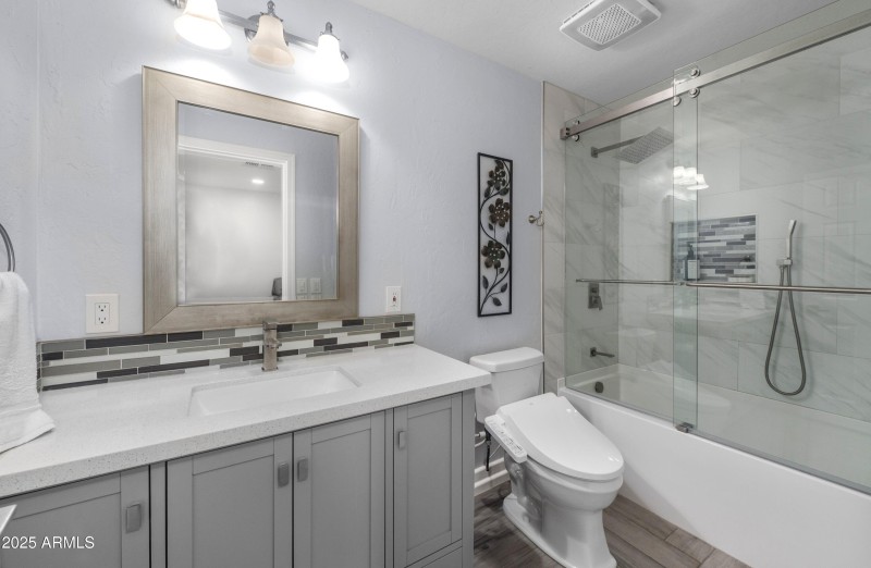 044-Ensuite Bath