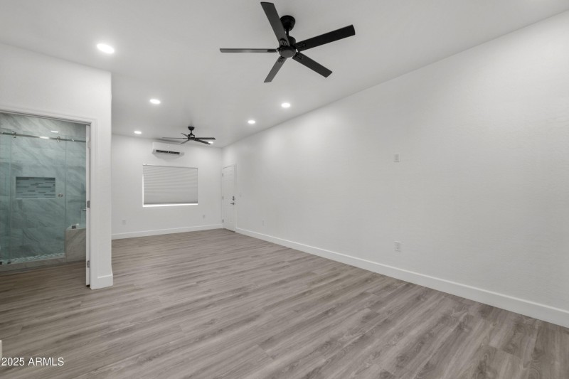 063-Bonus Room