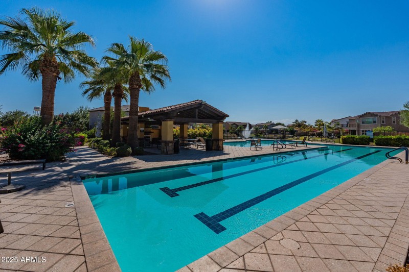 43-web-or-mls-Sabrina-community-3