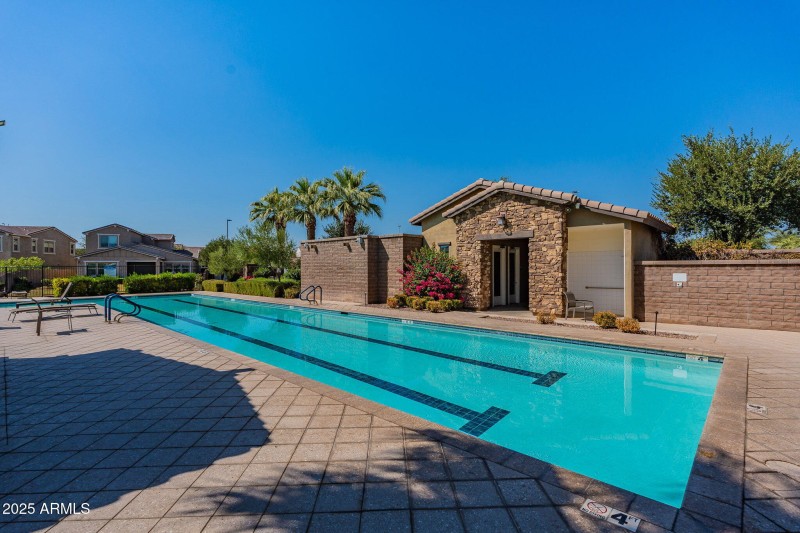 45-web-or-mls-Sabrina-community-5