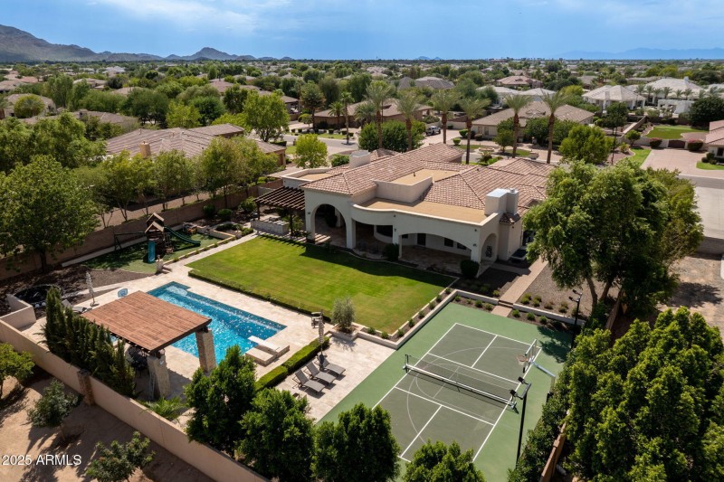 5-web-or-mls-Oakwood-5