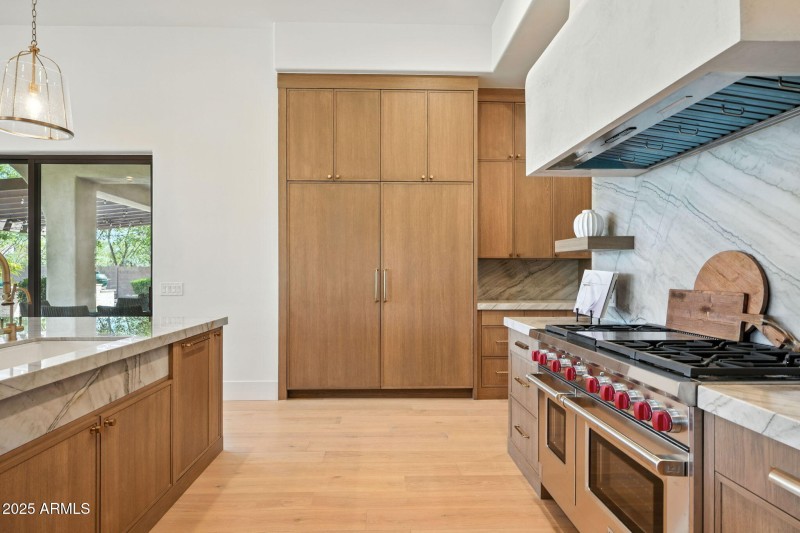 32-web-or-mls-Oakwood-32