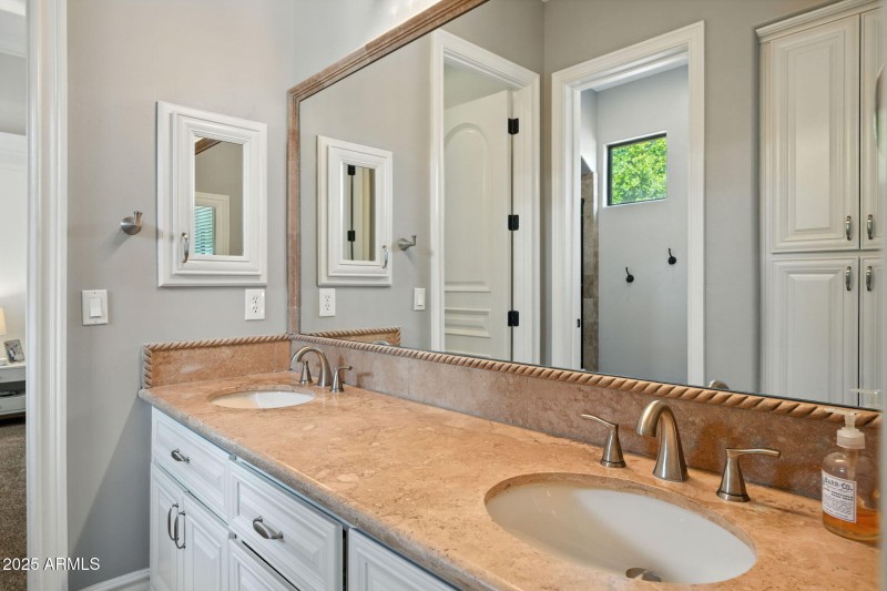 43-web-or-mls-Oakwood-43