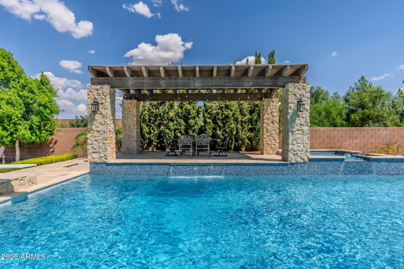 66-web-or-mls-Oakwood-66