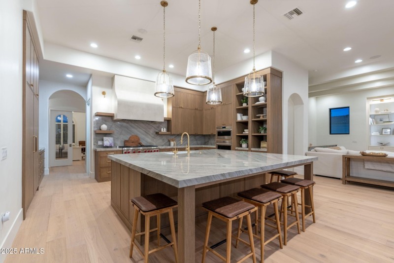 97-web-or-mls-Oakwood-97