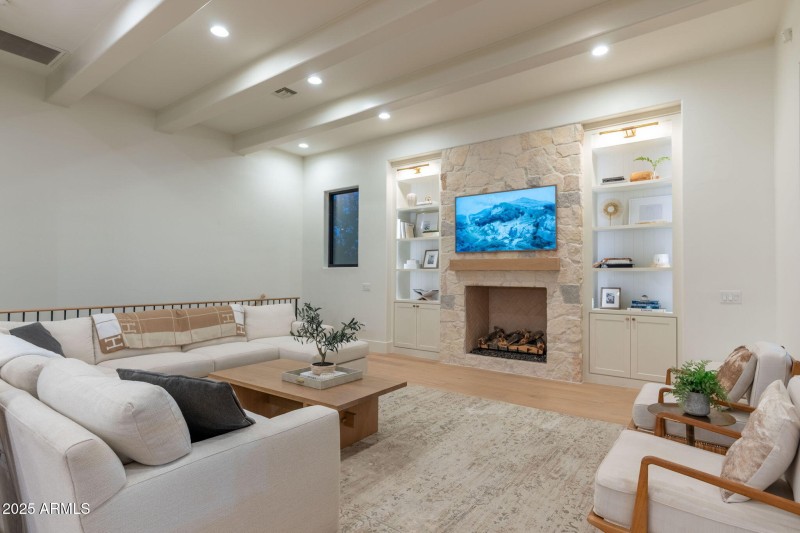 99-web-or-mls-Oakwood-99