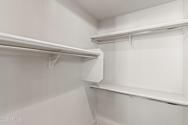 Walkin Closet Bedroom 2