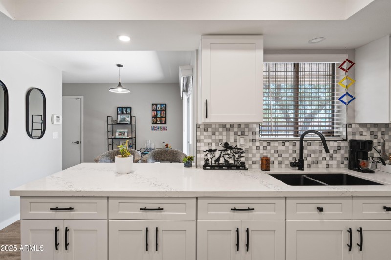 11-Kitchen