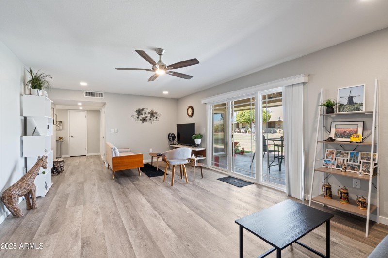 14-Main Living Area