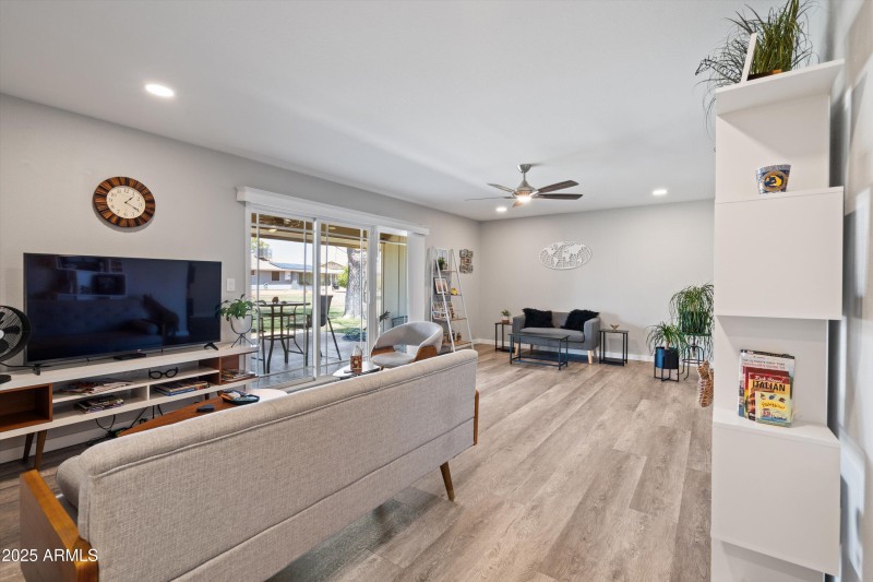 16-Main Living Area