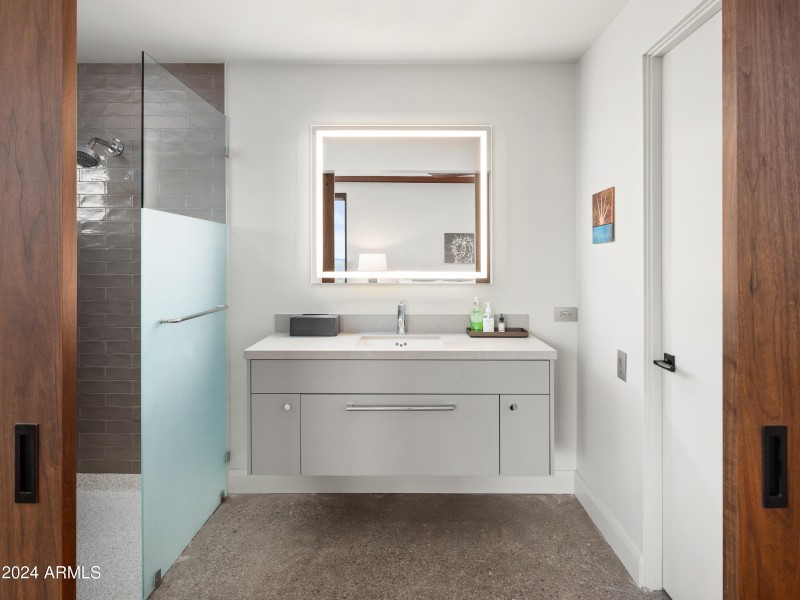 o_15310NSandyBluffRd_WEB-5