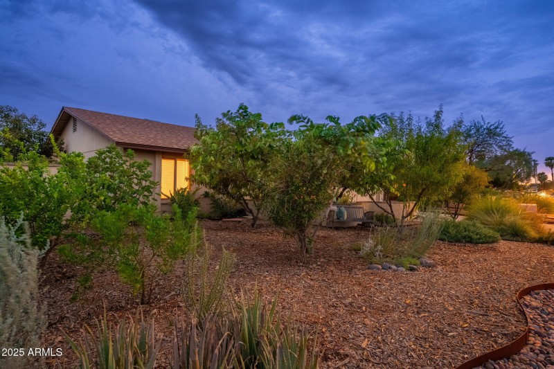 6017 E Acoma Dr, 09-02 - 02