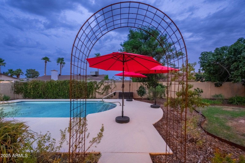 6017 E Acoma Dr, 09-02 - 09