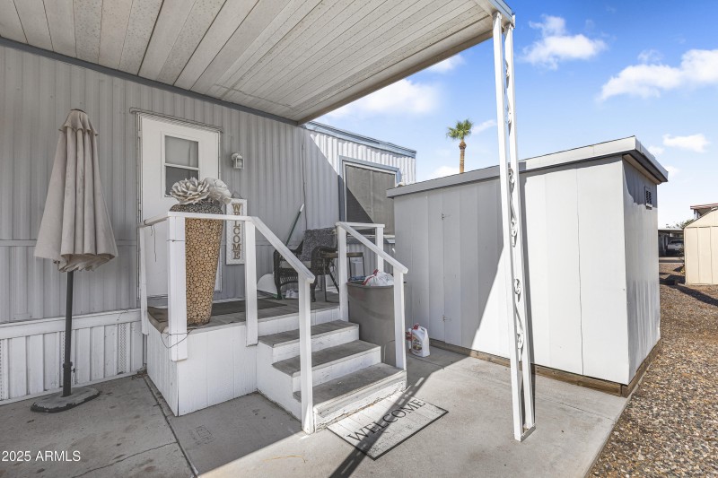 4 Carport