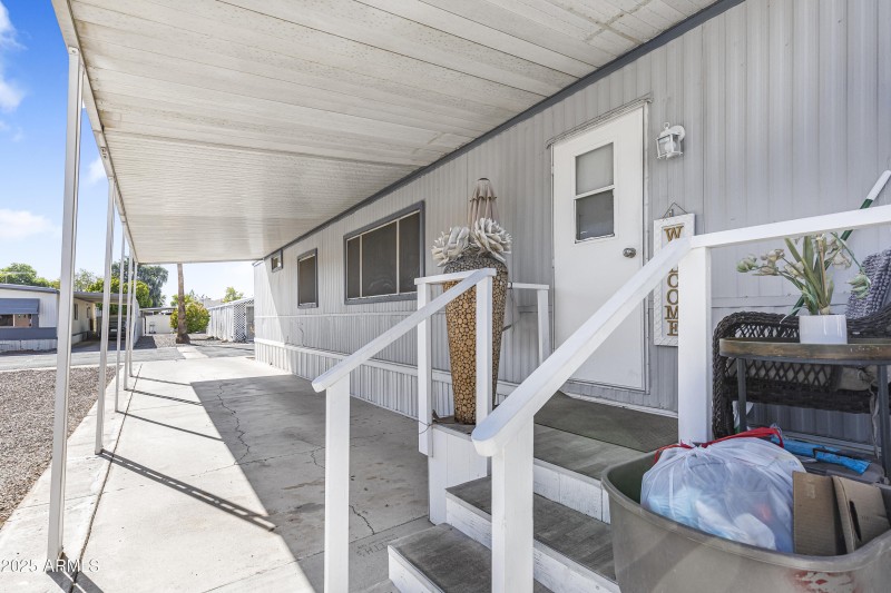 5 Carport
