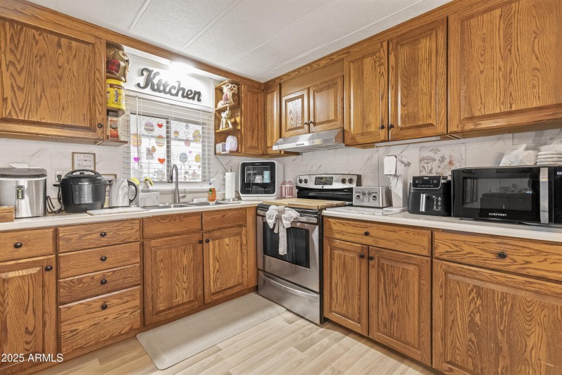 7 Kitchen