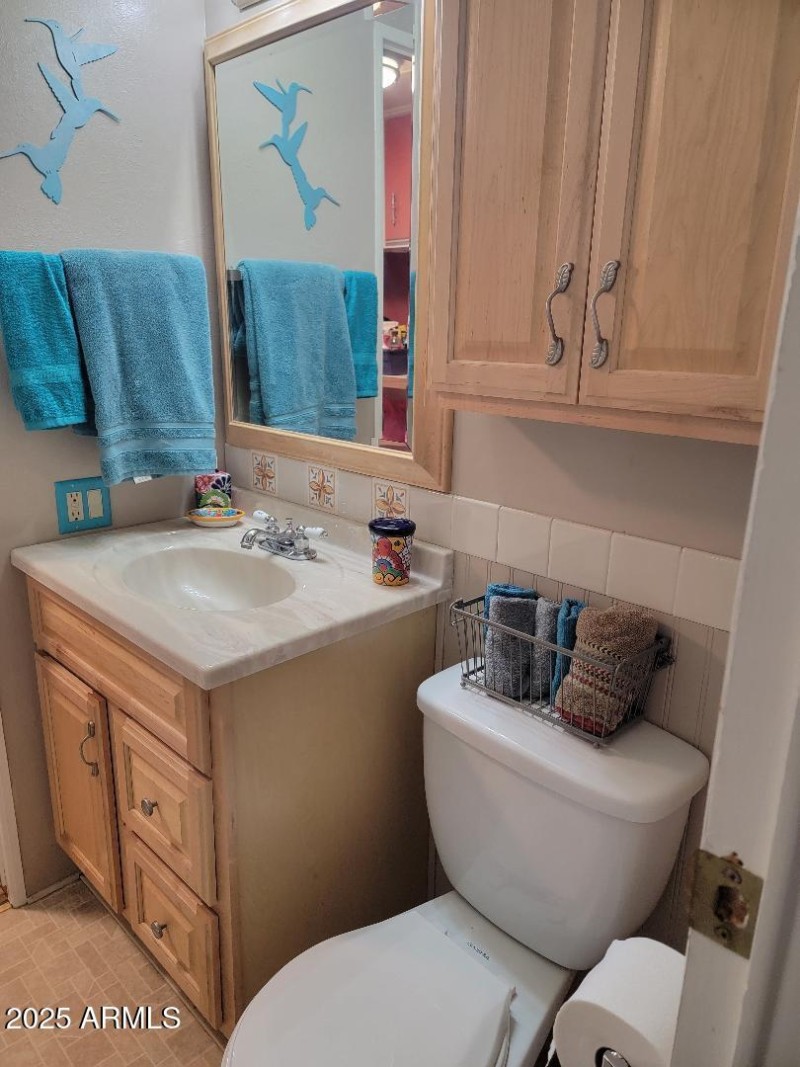 3806 hall bath