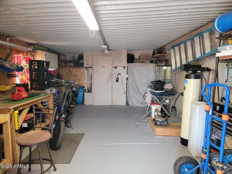 3806 large shop