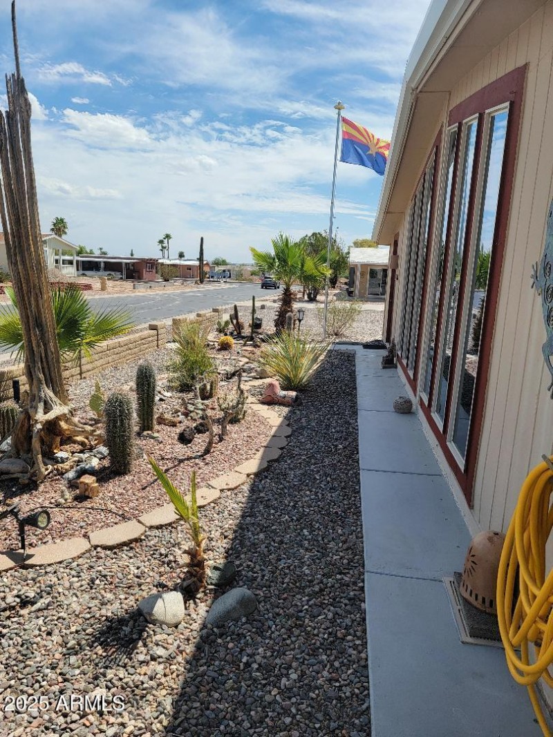 3806 front yard