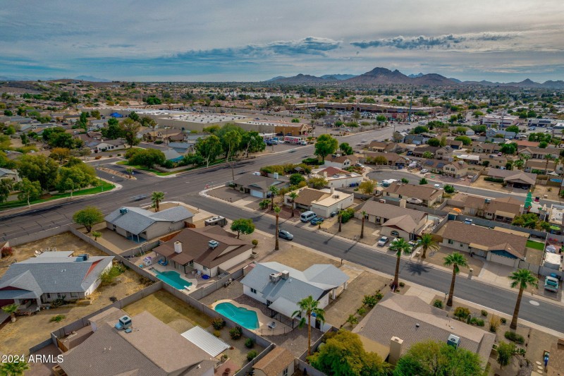 40-web-or-mls-544 e morrow dr -41