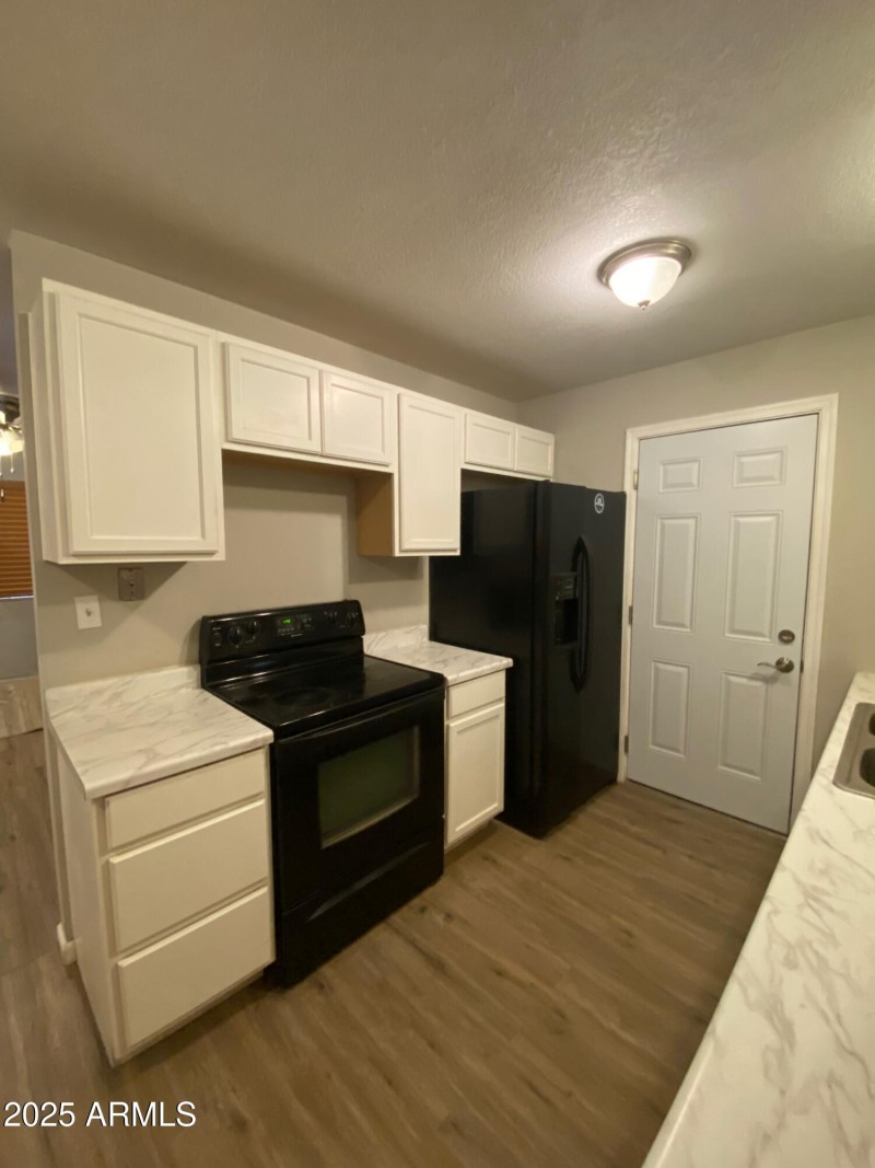 203E7E14-6E53-42F3-9460-05D029126C8C