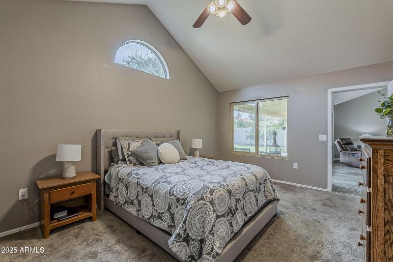 24-web-or-mls-Heather-24