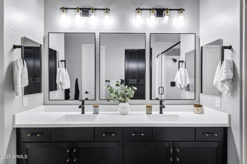 23146 E Mayberry Rd-28