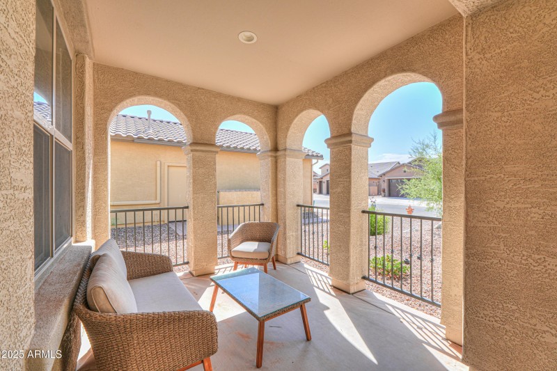 Front sitting area