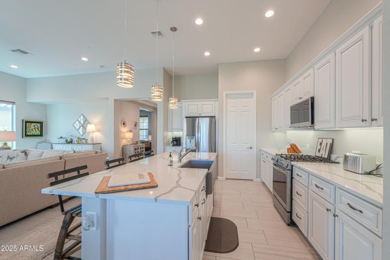 Quartz counter tops