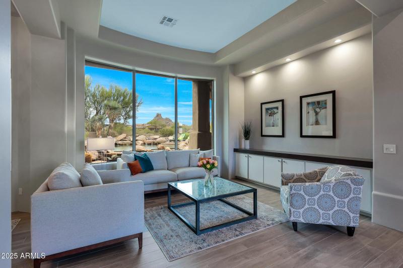 Direct Pinnacle Peak Views