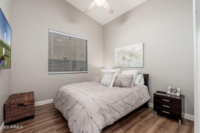 10035 E Janice Way - 20