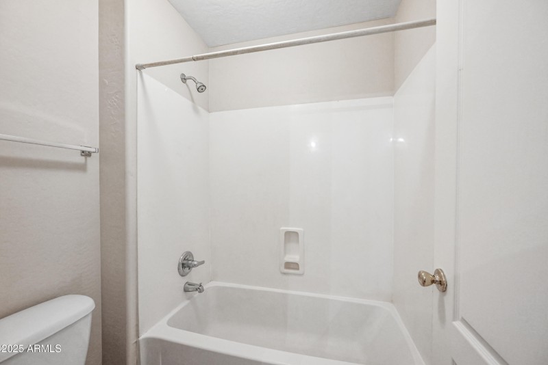 30-1543ENL-ocupix-Day2