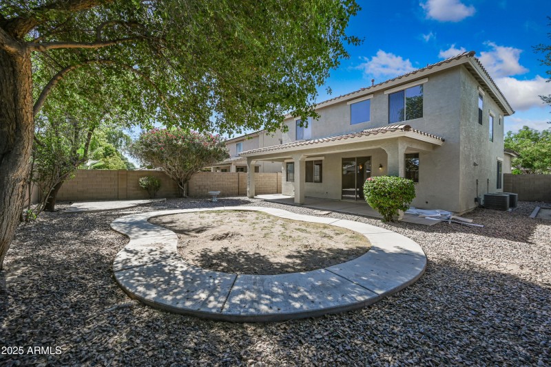 33-1543ENL-ocupix-Day2