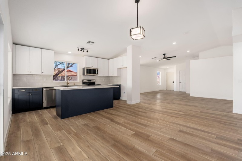 4545 N 67th Ave UNIT 1165 - 08