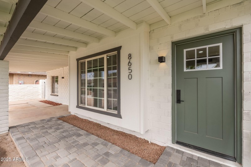 8650 E Roanoke Ave - 04