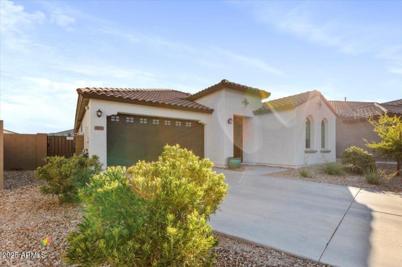 07-18879 W Cholla St