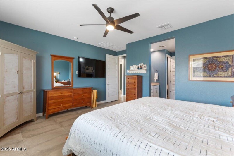 23-18879 W Cholla St