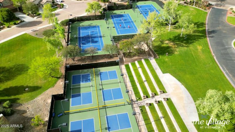 Tennis & Pickleball Courts