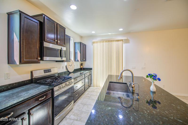 Kitchen 4