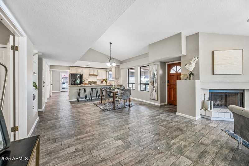 9 Dining Kitchen Entrance