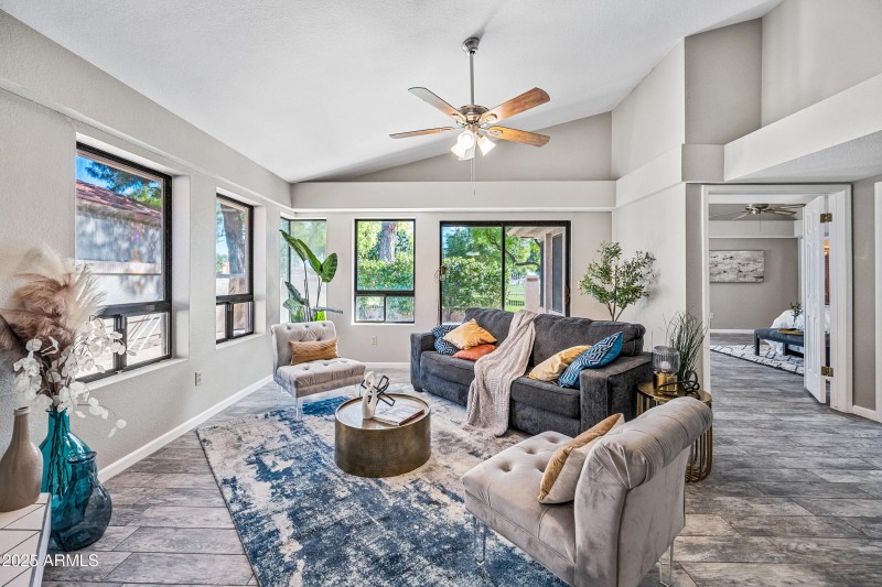 24 Family room
