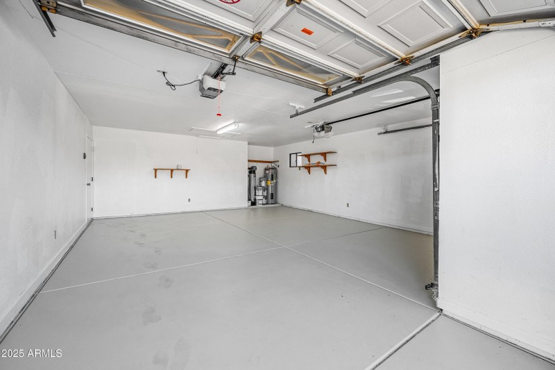 33 Garage
