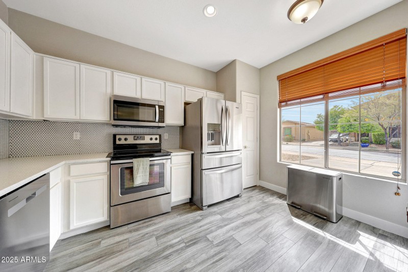 Fully Equipped Kitchen Amenities