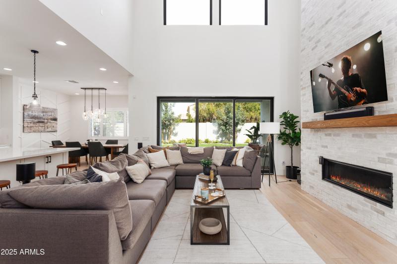 PropertyImageCo_4007N34thSt_WEB-10