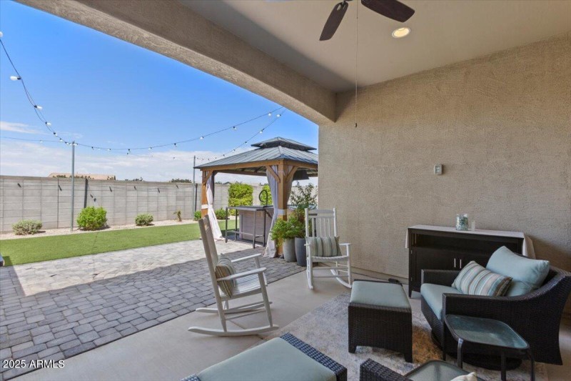 42-22762 E Pegasus Pkwy