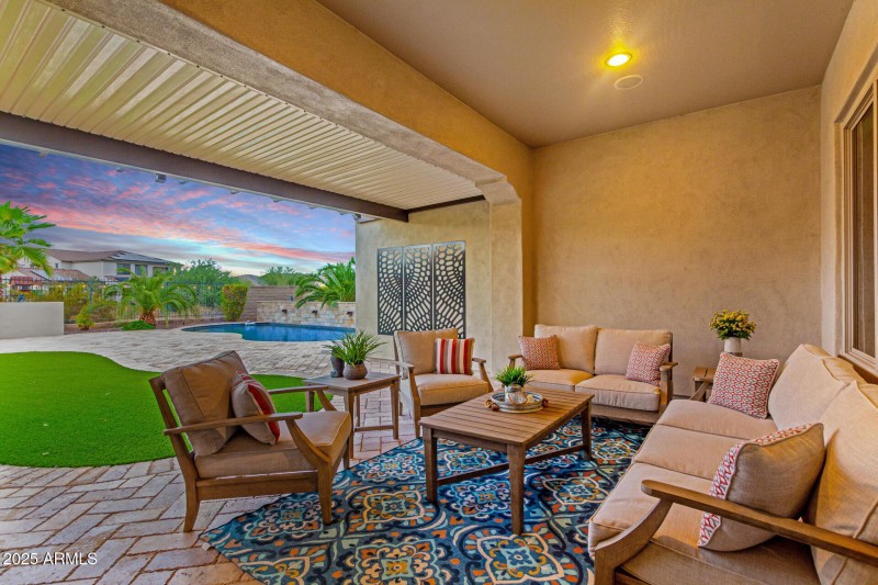 Black_Rock_Patio_TW
