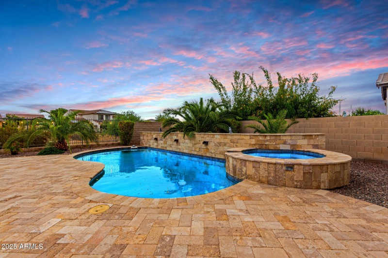 Black_Rock_Pool_Spa_TW