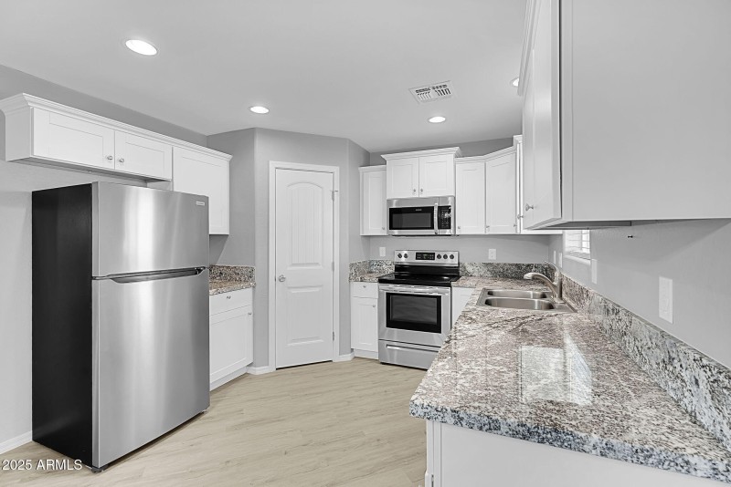 White Kitchen!
